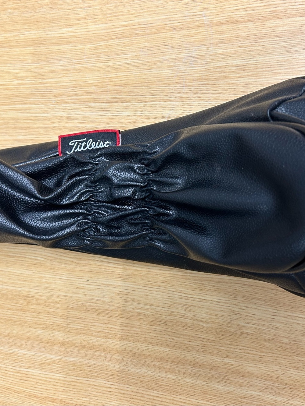 Titleist TSr Driver Head Cover - Picture 3 of 9